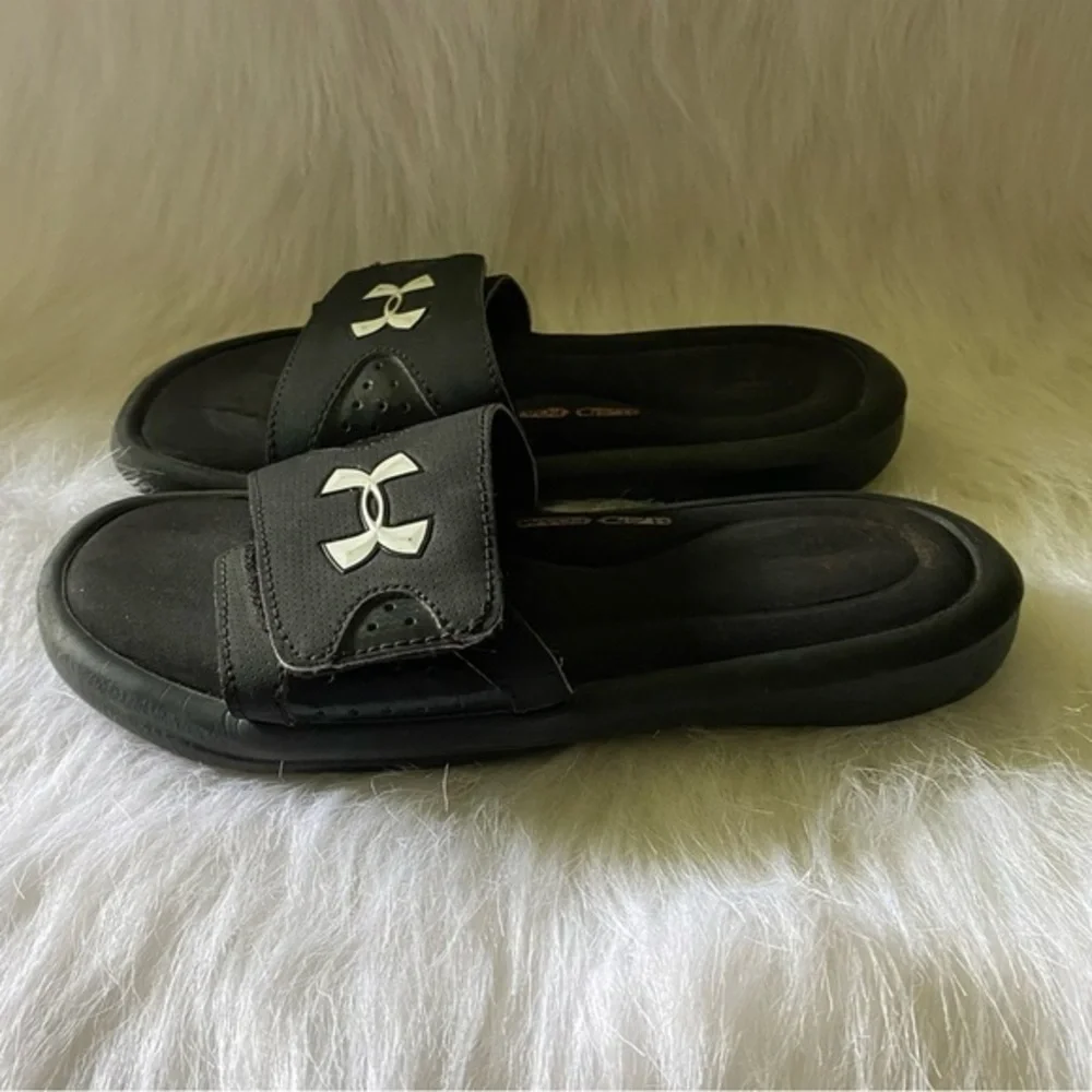 Under Armour Shoes‎ Sandal’s Size 2Y Black Slides Slip On